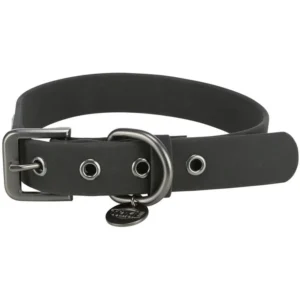 Collar Trixie para perro en PVC negro, con hebilla metálica, anilla de sujeción y diseño impermeable resistente para uso diario.