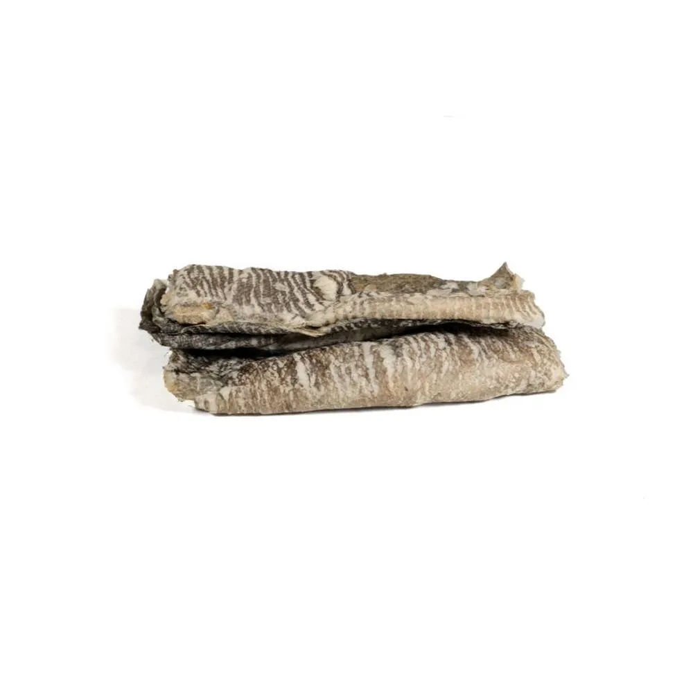 Snack de piel de fogonero natural para perros, con textura crujiente y aspecto natural.