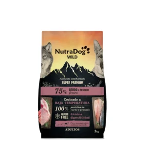 Pienso semihúmedo NutraDog Wild para perros adultos con cerdo y pescado fresco, alimento súper premium sin gluten y de alta digestibilidad para todas las razas.