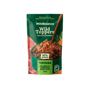Topper natural para perros Wild Balance de ternera con verduras sobre pienso seco, complemento alimenticio alto en proteína.